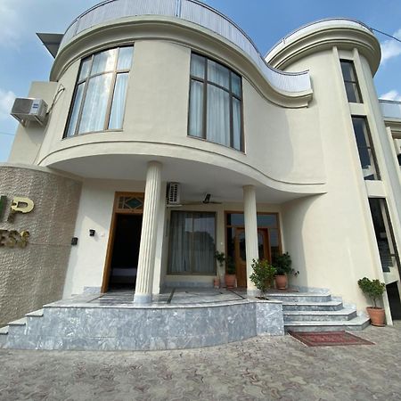 Vip Express Hotel เปชาวาร์ ภายนอก รูปภาพ